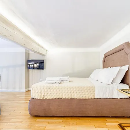 Апартаменты Casa Andromeda In Canton De' Fiori