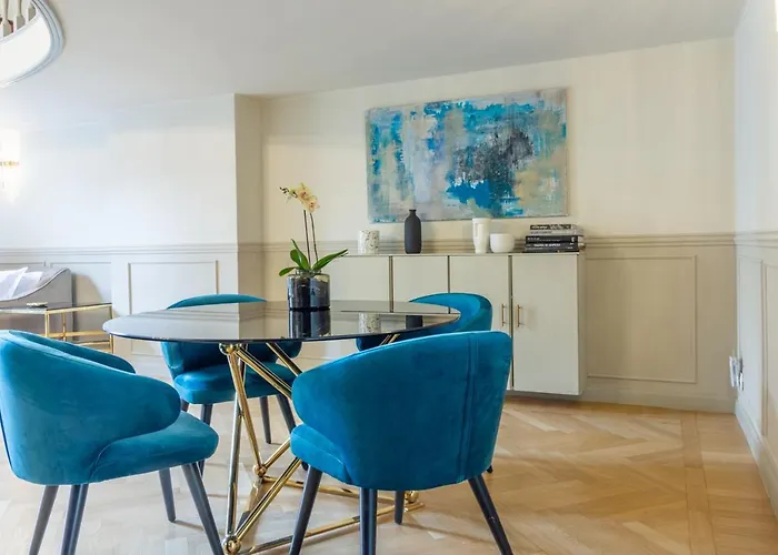 Casa Andromeda In Canton De' Fiori * Bologne